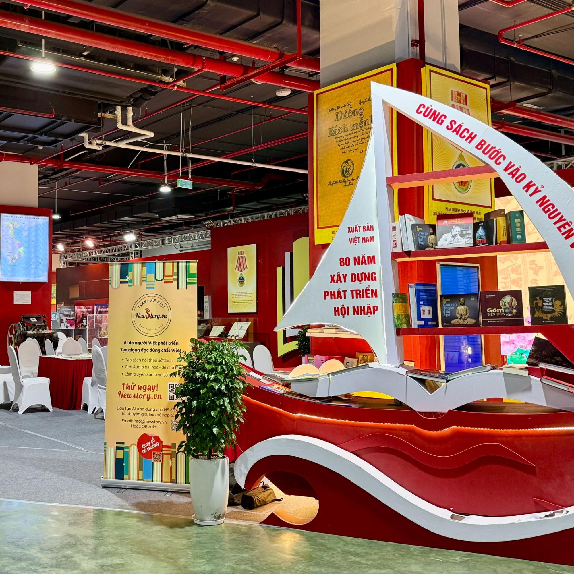 NewStory tại triển lãm 80 năm thành tựu đất nước - Khu Xuất bản